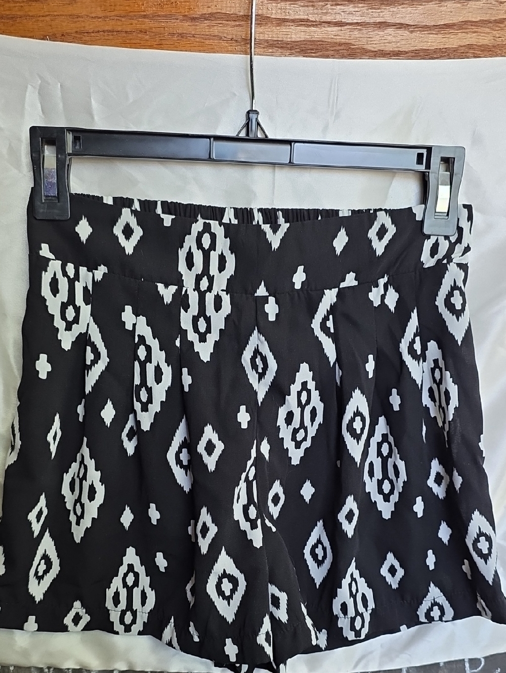 freebird- Black and White Ikat-Style Waistband Shorts